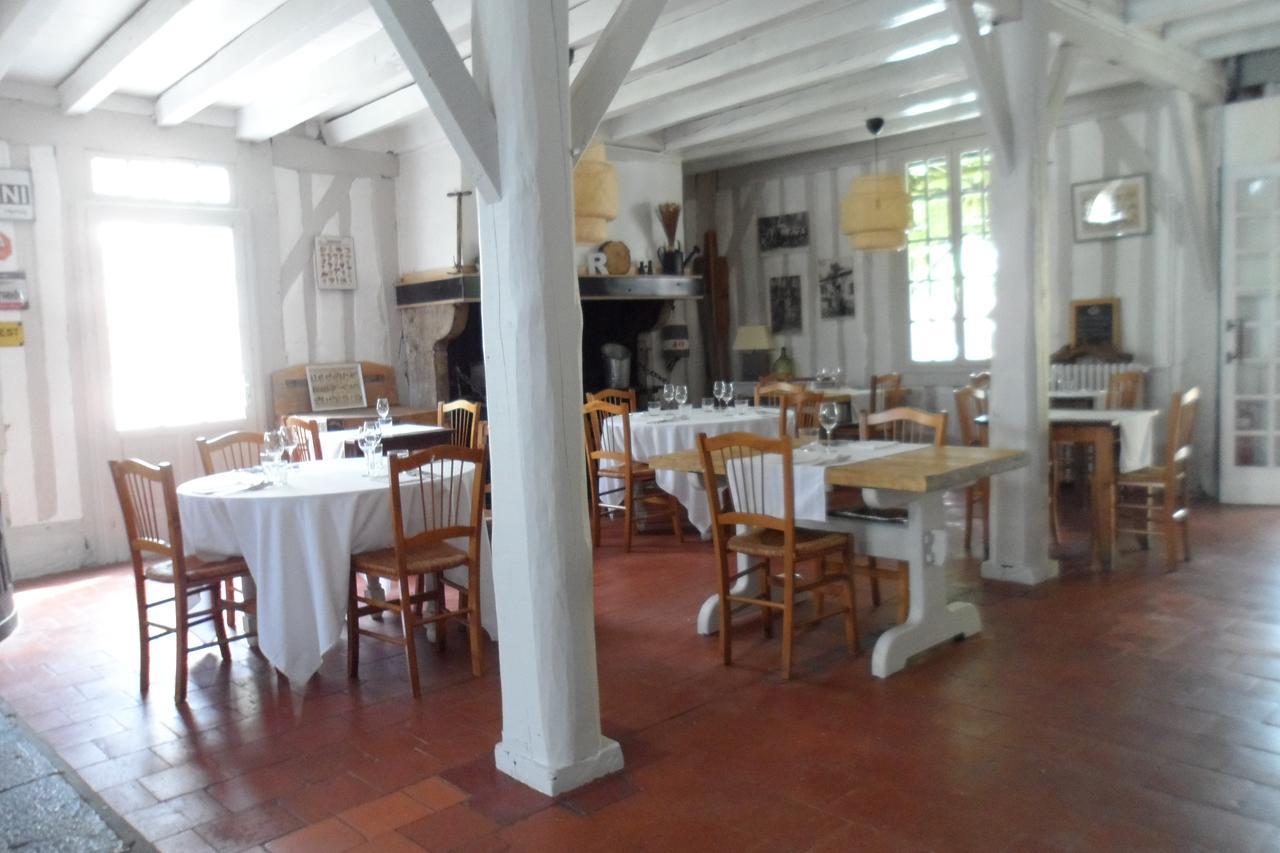 Hotel Et Restaurant Traditionnel L' Escalandes Lesperon  Exterior foto